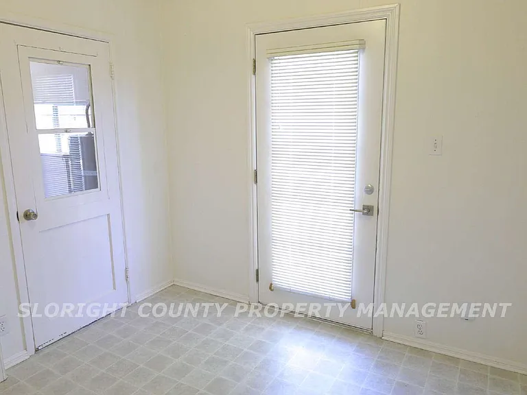 791 Pepper St — Photo 5