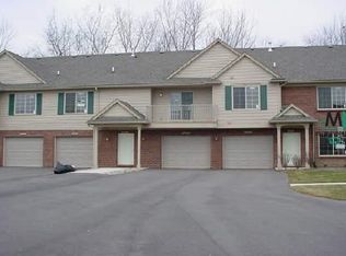 12107 Hidden View Ct, Utica, MI 48315