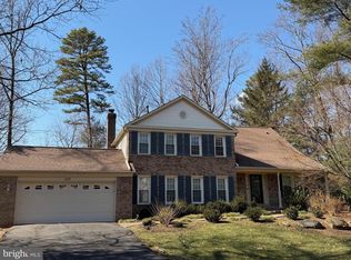 1218 Delta Glen Ct, Vienna, VA 22182