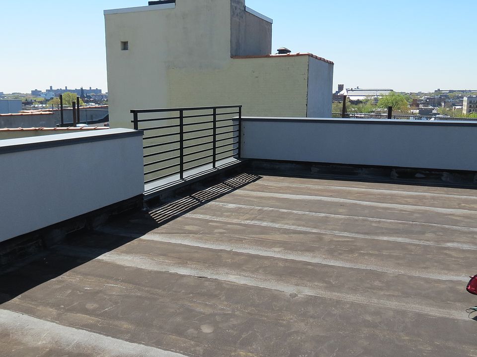 1st image of 385 Franklin Ave #601