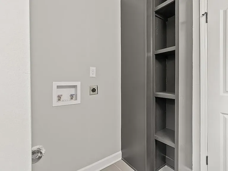 4111 Sudbury Rd — Photo 25