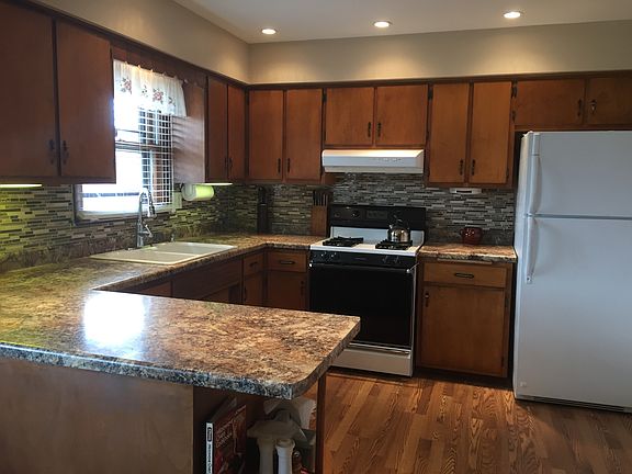 Kitchen main floor 