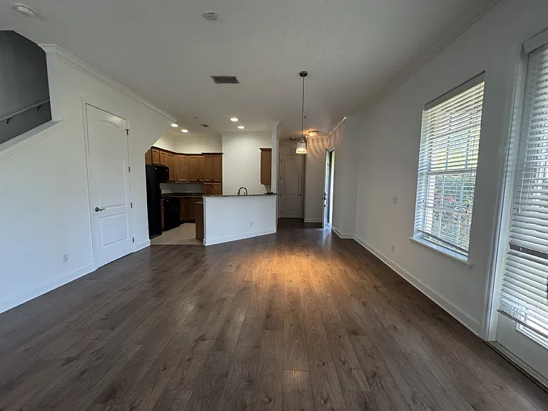 3210 W Horatio St #1 — Photo 8