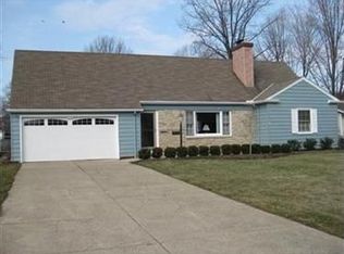 2726 E Asplin Dr, Rocky River, OH