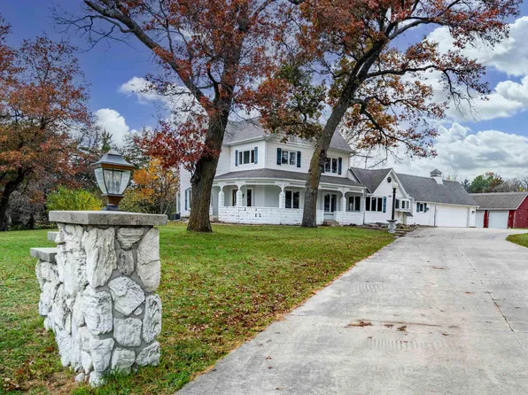 9542 Winslow Rd, Janesville, IA 50647