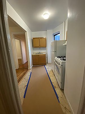 5th image of 25 Seaman Ave #3C