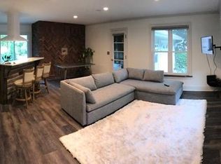 379 Caroline St, Saratoga Springs, NY 12866