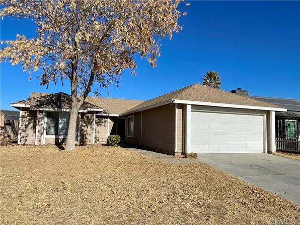611 Twinberry Ln, Lancaster, CA 93534