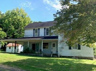 4680 Ravenswood Rd, Ravenswood, WV 26164
