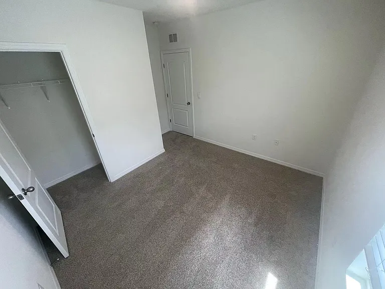 289 Sofia Ln — Photo 15