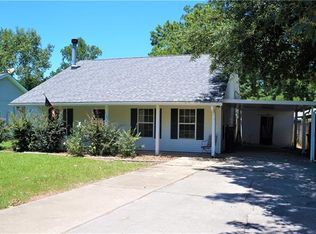 2121 McNamara St, Mandeville, LA 70448