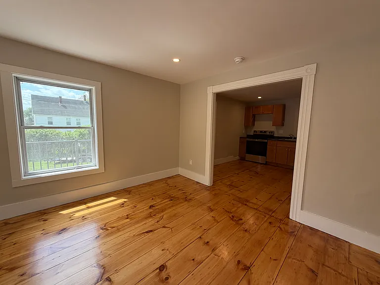 26 Washington St #2 — Photo 9