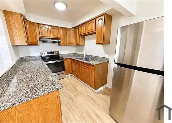 2 bed, 710 sqft, $2,800 — Photo 3