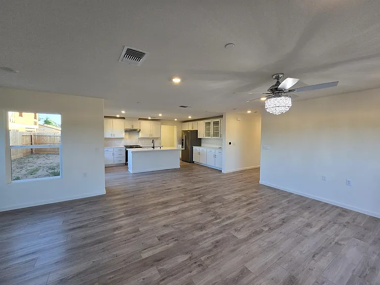 6701 E Nevada Ave — Photo 24