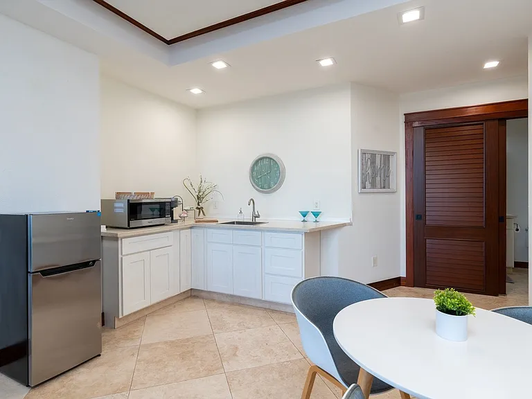 5017 Kalanianaole Hwy — Photo 22