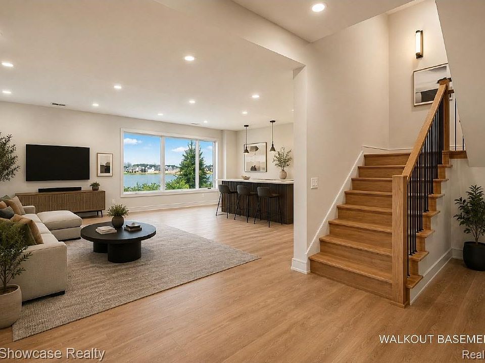 2559 Crystal Lake Dr, photo 23
