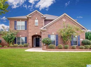 104 Natures View Ln SW, Huntsville, AL 35824