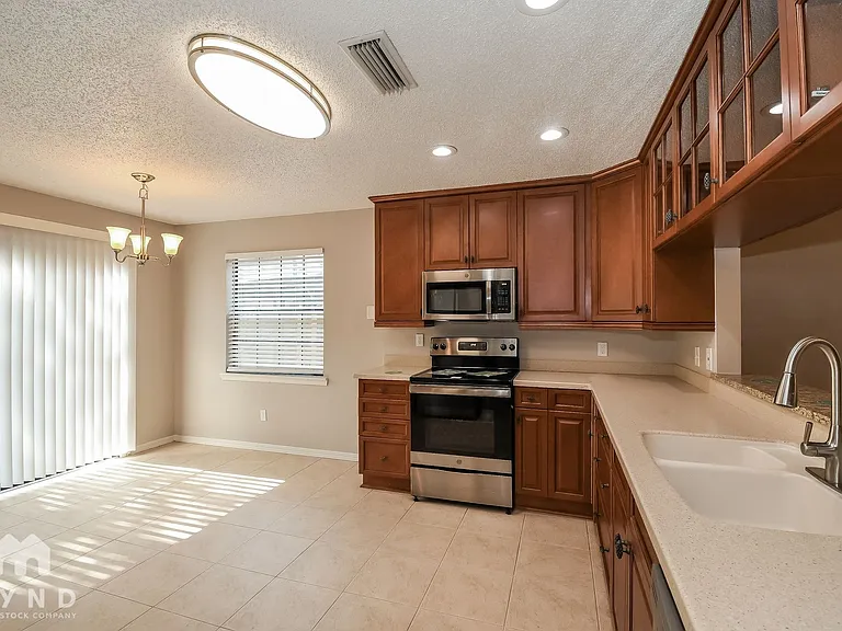 5464 Spring Brook Rd — Photo 2