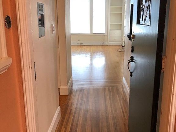2nd image of 2130 Leavenworth St APT 8