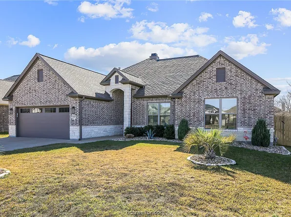 2977 Archer Dr, Bryan, TX 77808