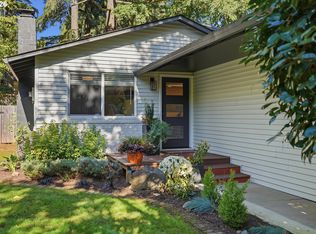 5711 McEwan Rd, Lake Oswego, OR 97035