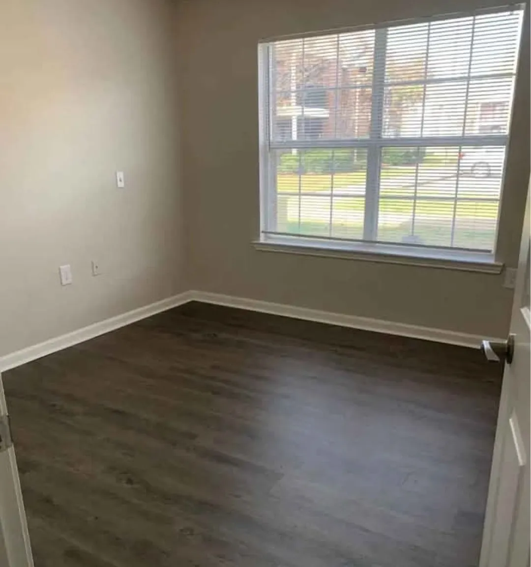 2 bed, 1020 sqft, $1,100 — Photo 3