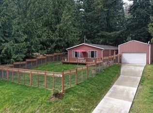 7882 Decatur Ave, Clinton, WA 98236
