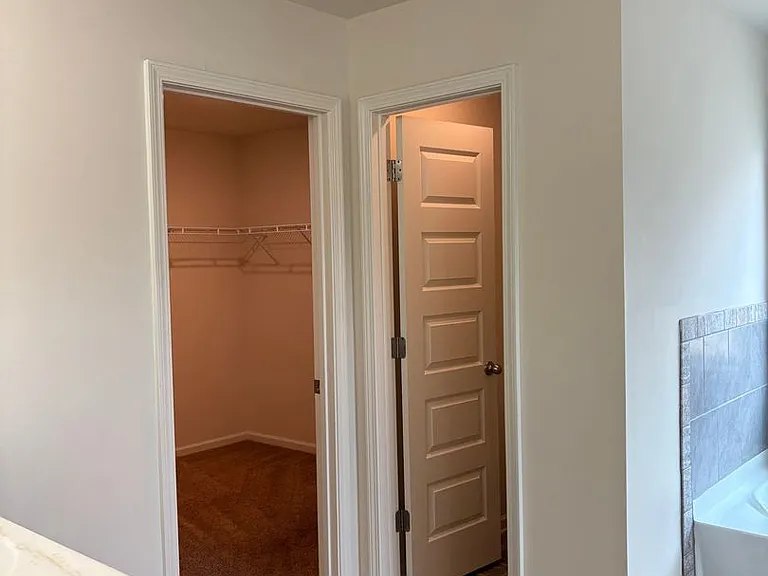 333 Emporia Loop — Photo 16