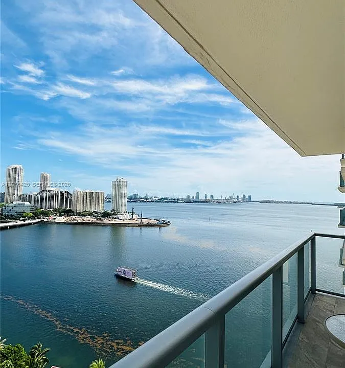 1155 Brickell Bay Dr #1906
