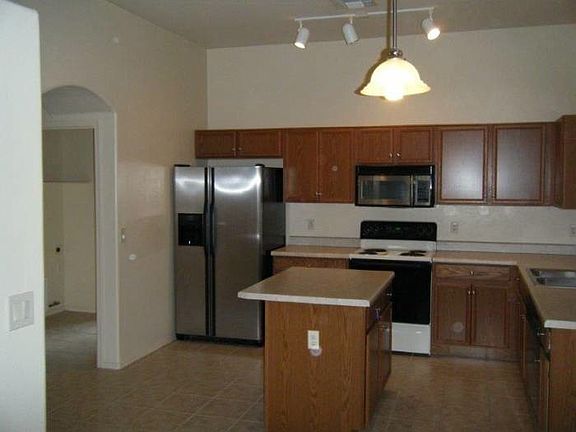 3rd image of 2431 N Avenida Tabica