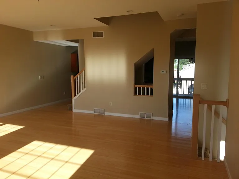 307 Douglas Dr — Photo 10