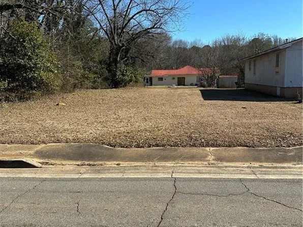 119 S Estes St #1, Cedartown, GA 30125