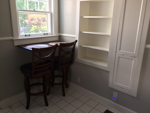 Rivermont kitchen nook_06182018