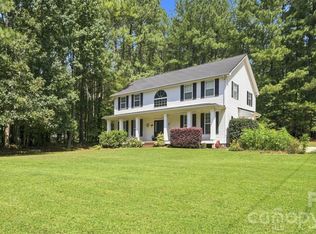3686 Lake Bluff Dr, Sherrills Ford, NC 28673