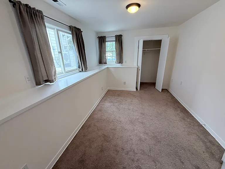 5263 Locksley Ave — Photo 17