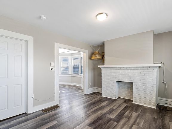 5th image of 638 Stewart Ave