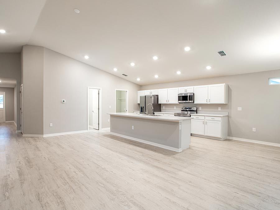 4-bedroom home for sale in Eagle Lake, FL - Photo showcases a home with similar finishes. Colors and