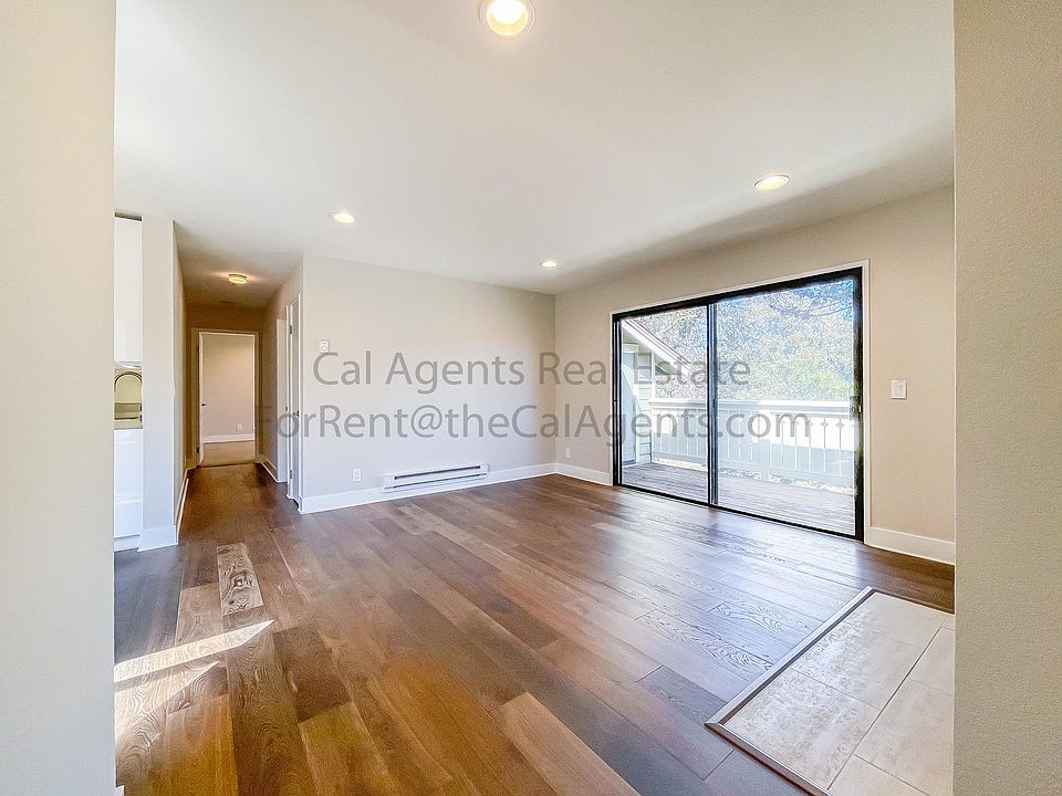 1st image of 222 Shoreline Ct