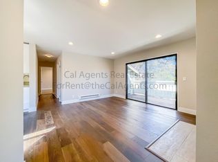 222 Shoreline Ct, Richmond, CA 94804