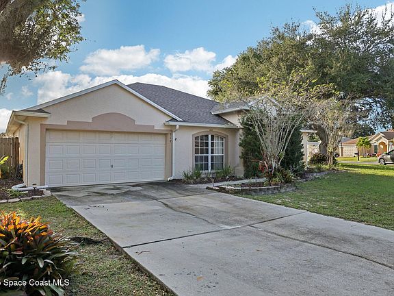 2nd image of 917 Cypress Oaks St