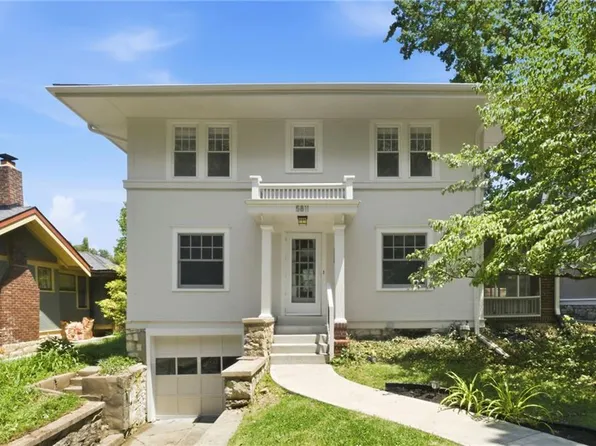 5811 Charlotte St, Kansas City, MO 64110