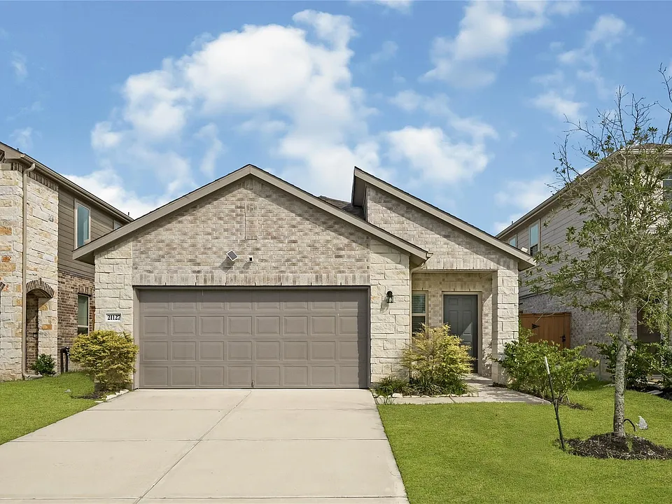 21127 Dolphin Bay Ln