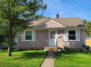 6654 Harding St, Taylor, MI 48180