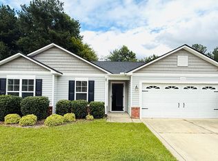 193 Bayleaf Dr, Raeford, NC 28376