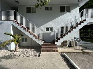 6805 SW 88th St #14, Miami, FL 33143