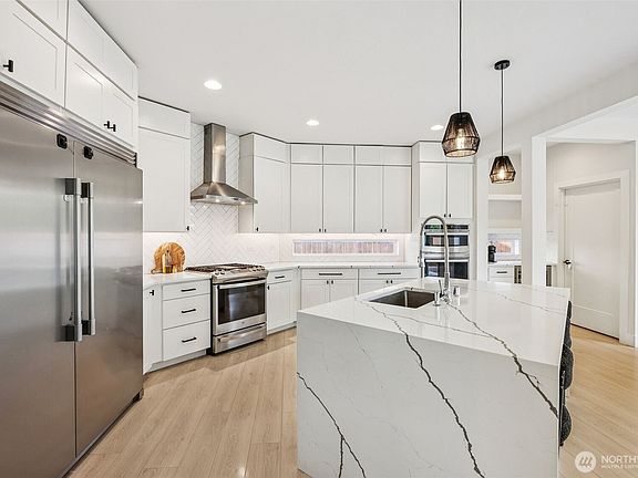 3rd image of 17409 129th Avenue E