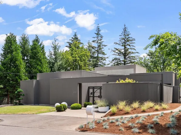 2725 SW Sherwood Dr, Portland, OR 97201