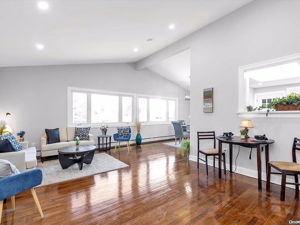 1st image of 2588 Centre Avenue