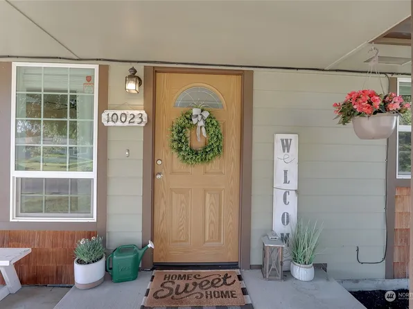 10023 98th Street SW, Lakewood, WA 98498