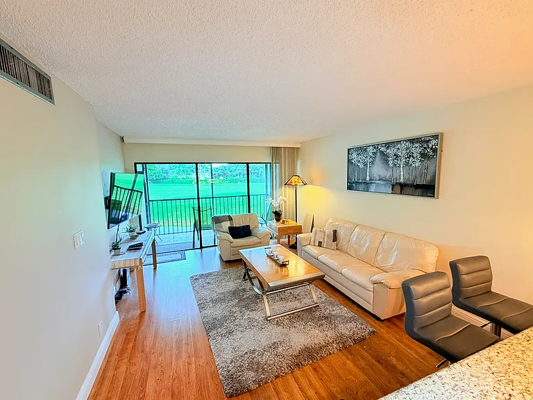 451 Greensward Ln #B202 — Photo 5